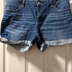 Women’s Jean Short