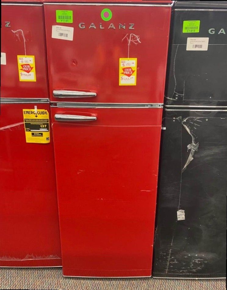 GALANZ GLR12TRDEFR 12.0 cu. ft. Top Freezer Retro Refrigerator PH