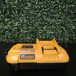 Dewalt 8amp rapid charger