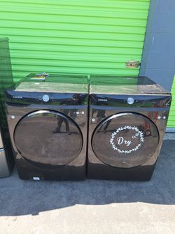 Samsung Washer & Gas Dryer Set