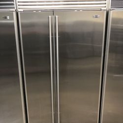 Sub Zero 42” Stainless Steel Built In Side By Side Refrigerator 