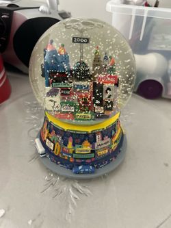 2000 globe $5 Arciero st