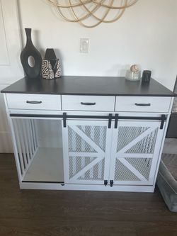 Furniture style dog crate