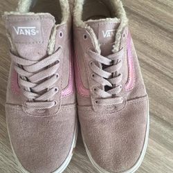 Women’s Pink Suede Vans 