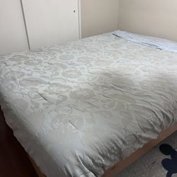 Queen Bed Wood And Brand New Mattress 