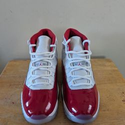 Jordan 11 Cherry Sz 11