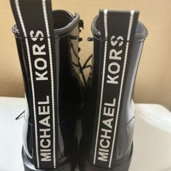 Women’s Authentic Rain Boots Size 8