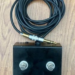 2 Button on/off Footswitch Works with Marshall Fender Crate Mesa Boogie etc. Channel switching reverb etc. 