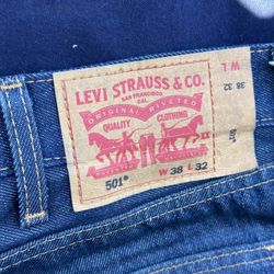Levi’s 501 Button Fly Straight Leg Men’s Jeans 38x32