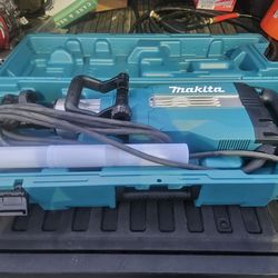 Makita