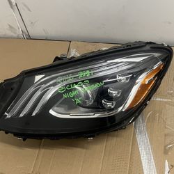 2018-2020 W222 S63AMG ORIGINAL FACTORY OEM MERCEDES BENZ NIGHT VISION TYPE HEADLIGHT MULTI BEAM LEFT DRIVER SIDE IN GREAT CONDITION 