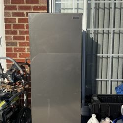 7 cu. ft. Convertible Upright Freezer/Refrigerator in Stainless Steel Garage Ready