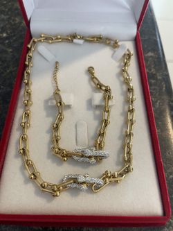 Beautiful Necklace And Bracelet