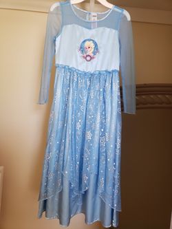 Disney Princess Elsa - nightgown (size 7/8)