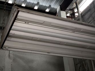 Large Shop Lights Including 8 Bulbs