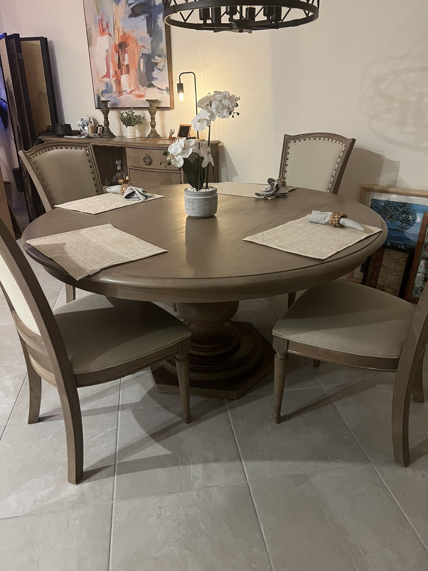 Circular Dining Table