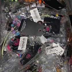 Assorted Paparazzi Jewelry 80 Pieces