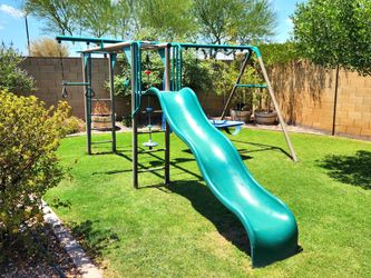 Lifetime Metal Playground Swing Set with Extras (See Full Description Below!)