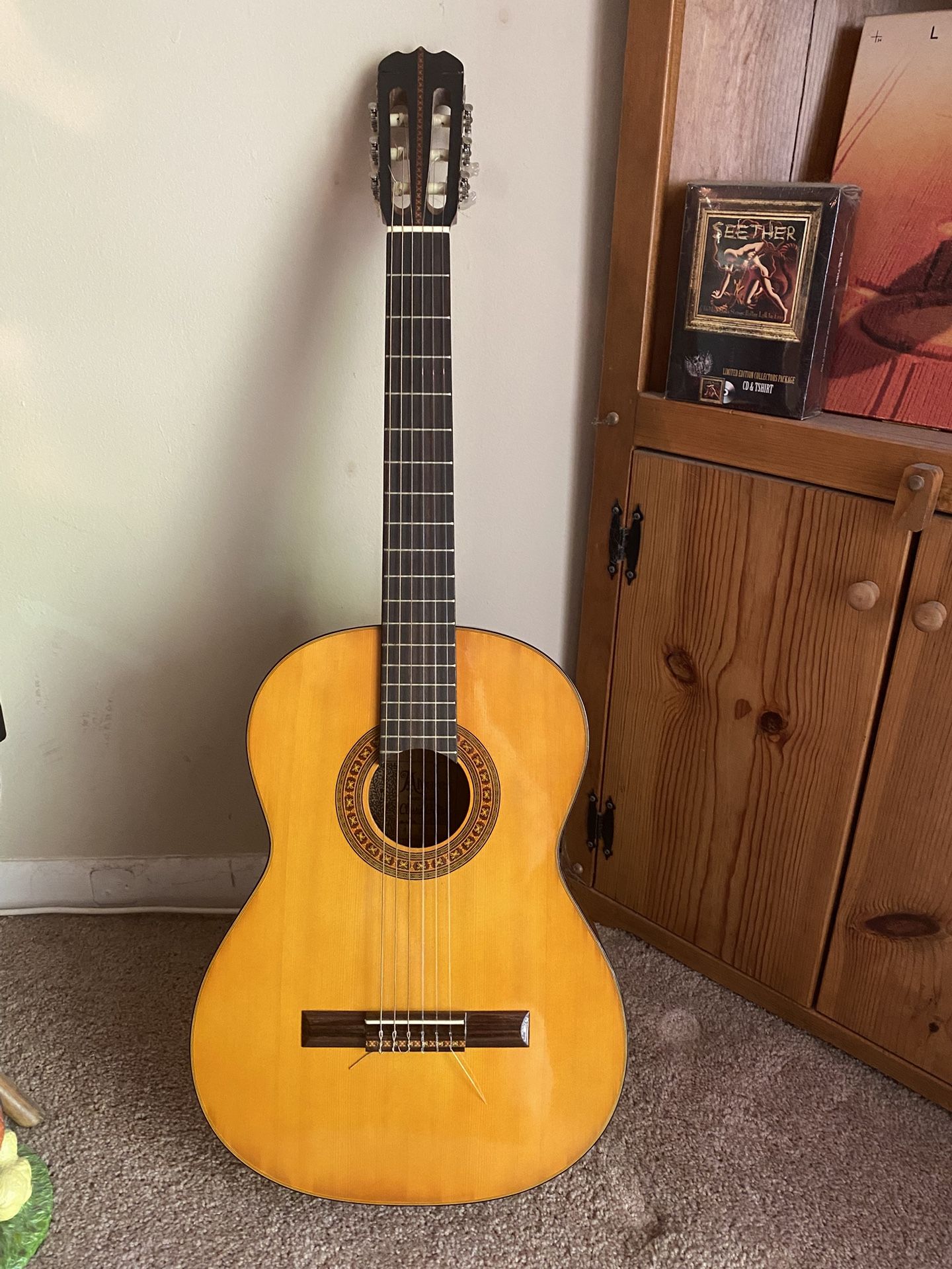 Alvarez : Guitar : Handmade