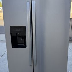 REFRIGERATOR AMANA