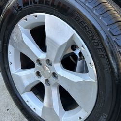 4- MICHELIN RADIAL DEFENDER 