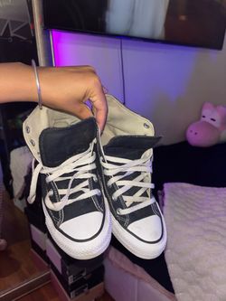 Converse women size 7
