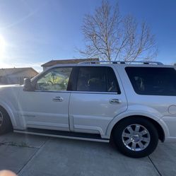2004 Lincoln Navigator 