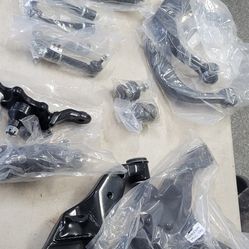 1996----2002 Toyota 4Runner 18 Pcs Front Suspension Rebuild Kit