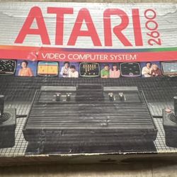 Boxed Atari 2600 Video Game System Games Lot Vintage