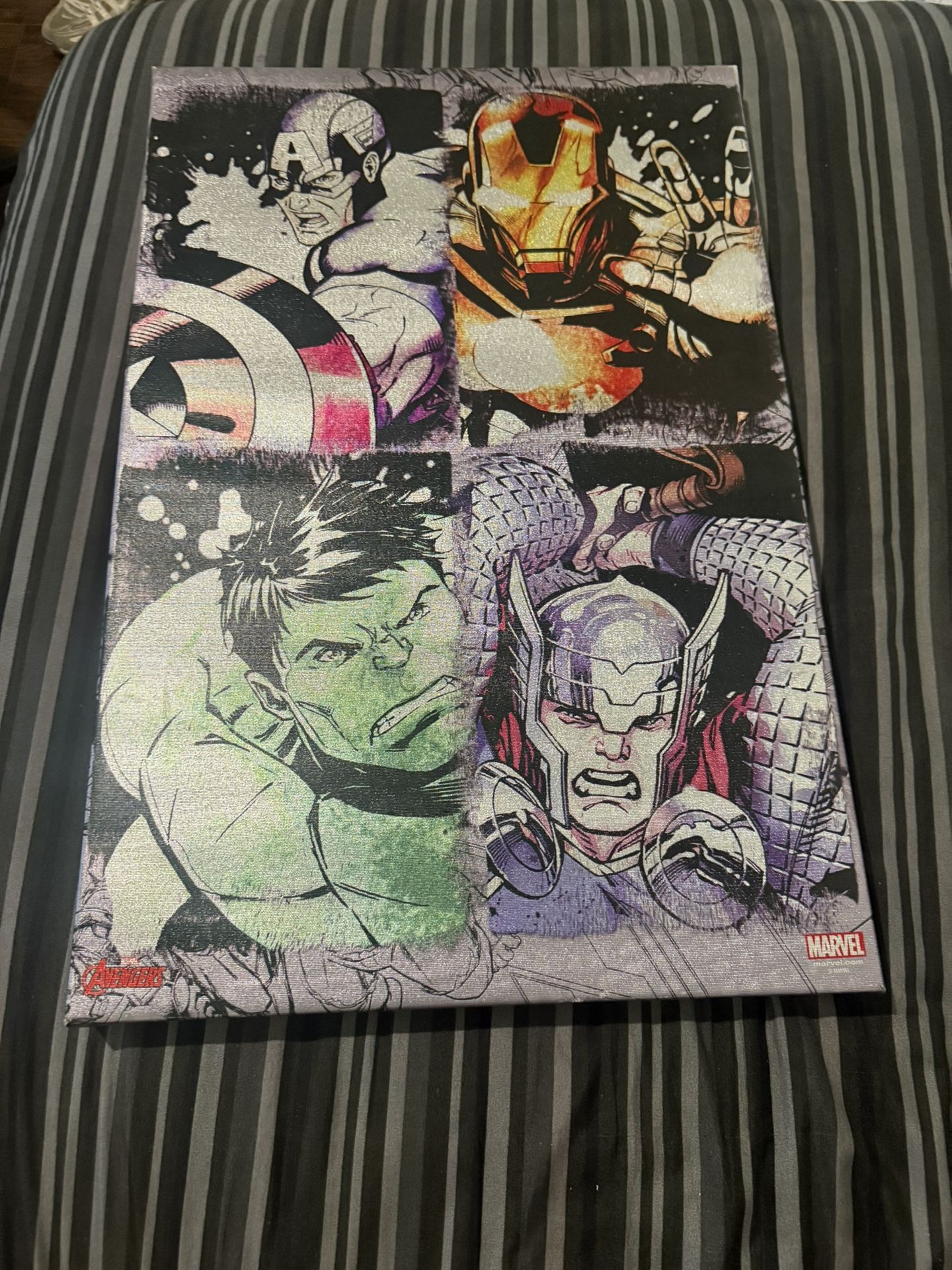 Official Marvel Avengers Wall Art Canvas 24” X 16” Wood Frame Metallic Look