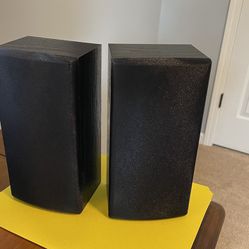 Surround speaker set