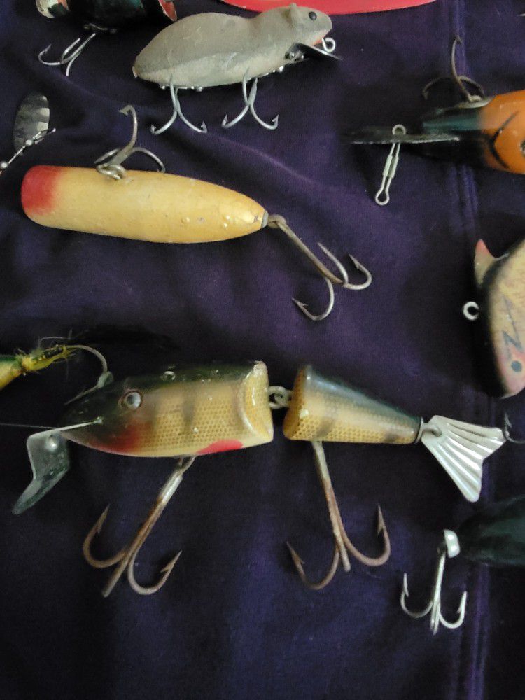 ANTIQUE FISHING LURES for Sale in Columbus, OH - OfferUp