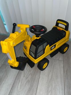 Caterpillar Rid-On Digger Excavator push toy car