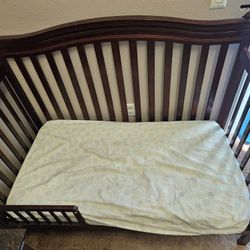 Crib / Bed Combo