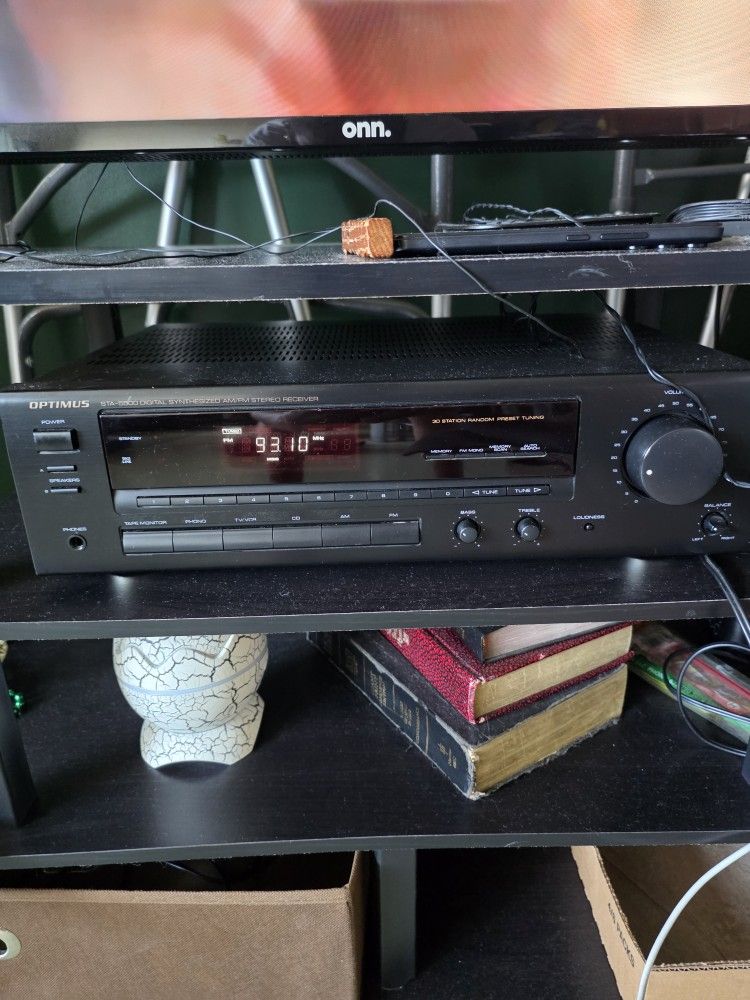 Optimus Sta-5500 Synthesized Am- Fm Receiver 