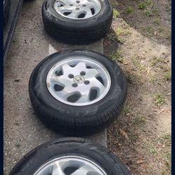 2000 Honda Accord Tires