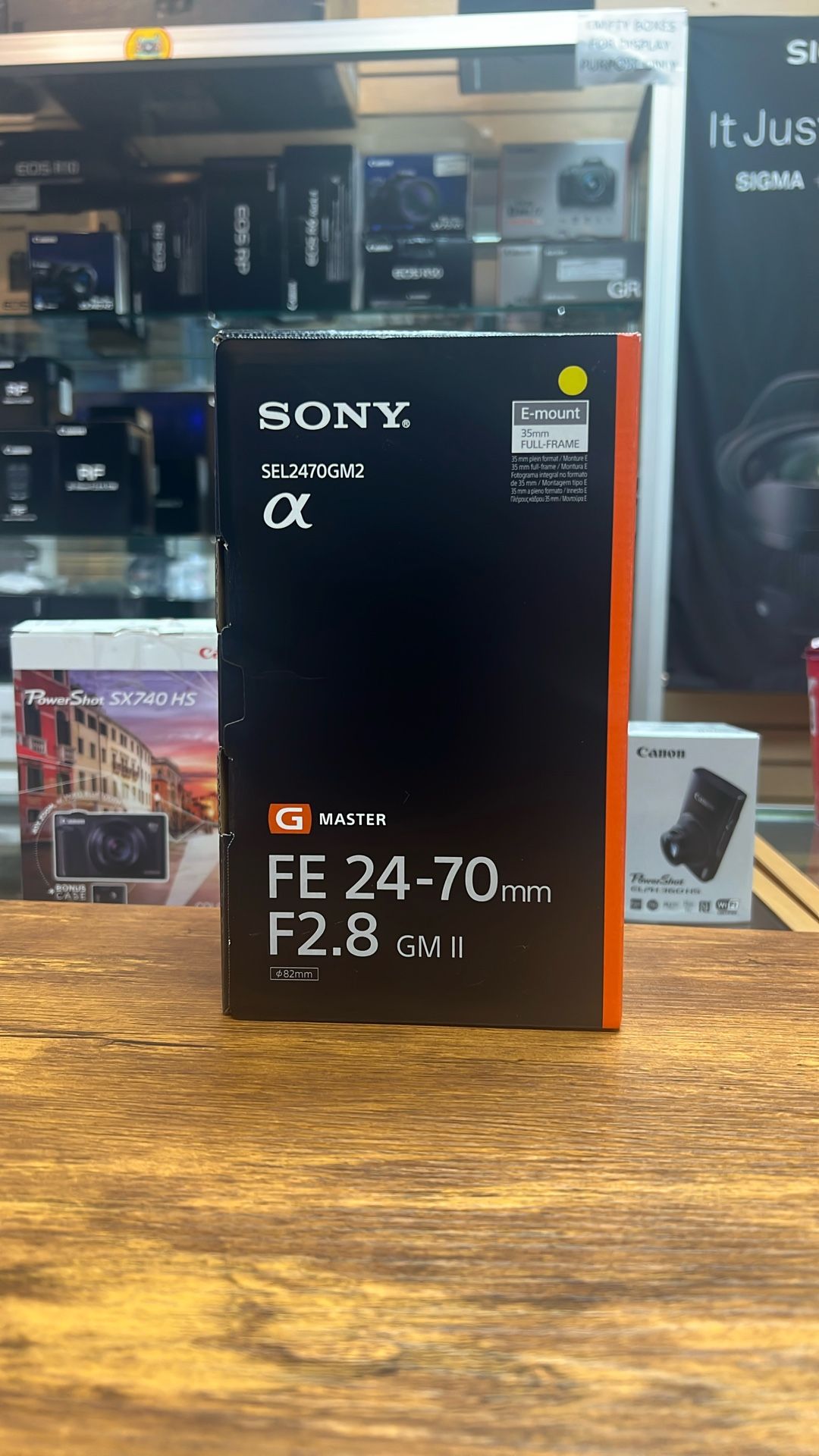 Sony FE 24-70mm F2.8 II