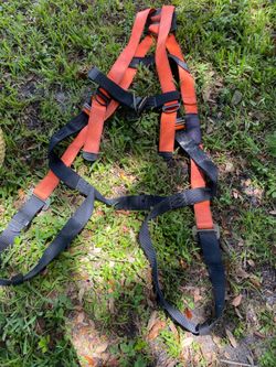 Construction workers, safety equipment