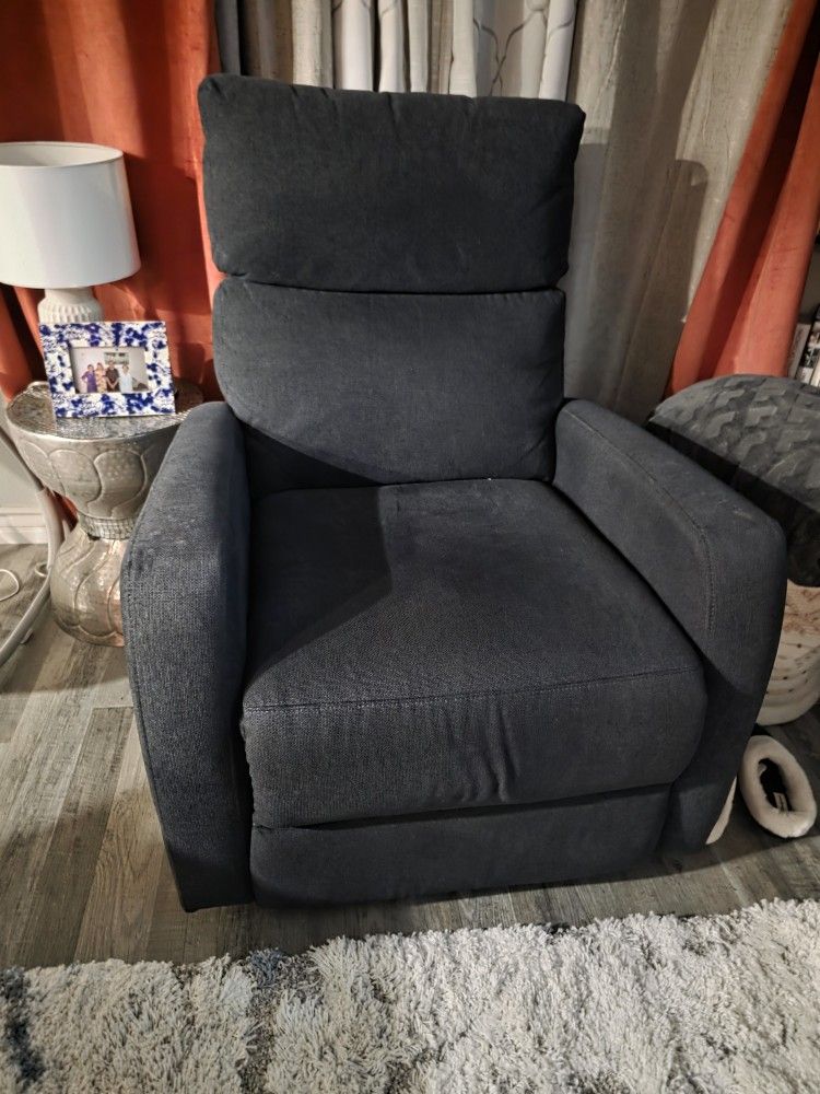 Recliner 