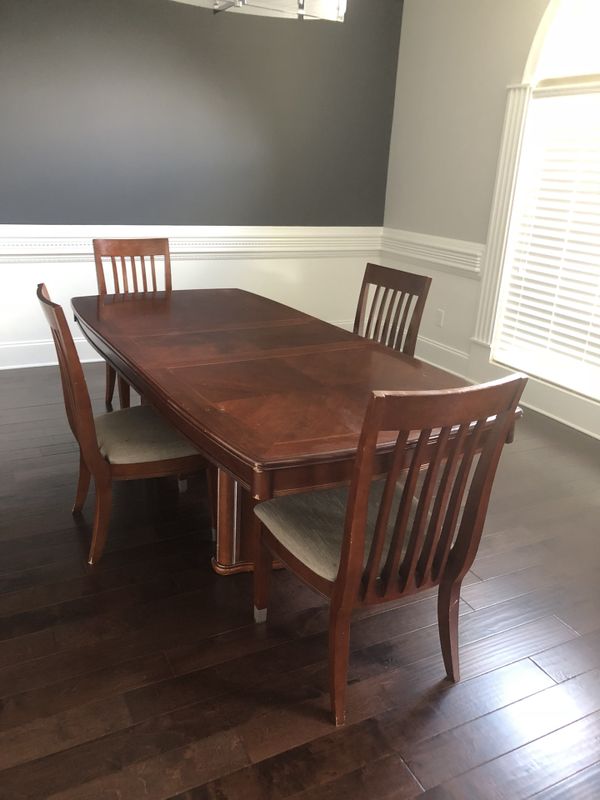 Used Dining Room Table With Removable Leaf And 4 Chairs For In Used Dining Room Table With Removable Leaf And 4 Chairs For In Conyers Ga Offerup