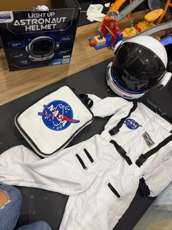 Aero Squad Astronaut Helmet Costumes for kids Nasa Astronaut LED Helmet with Movable Visor & Mission Sounds Toddler Halloween Costume Girl & Boy, Role