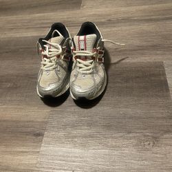 New Balance 1906 Size 8-9