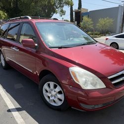 2007 Hyundai Entourage
