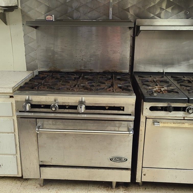 Commercial OVEN made by DCS