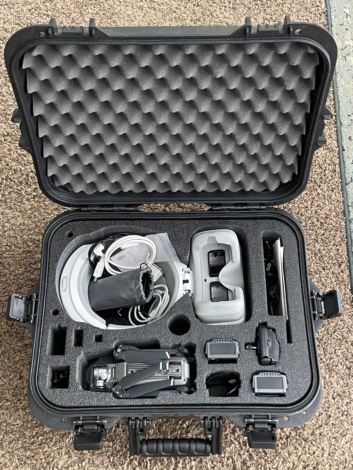 DJI Mavic Pro Kit 4K W/FPV DJI Goggles + Case