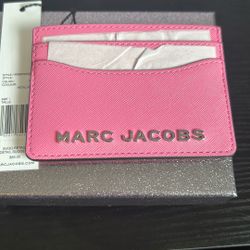 New Authentic Marc Jacobs Wallet For Sale.. 