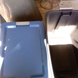 2 Storage Tubs
