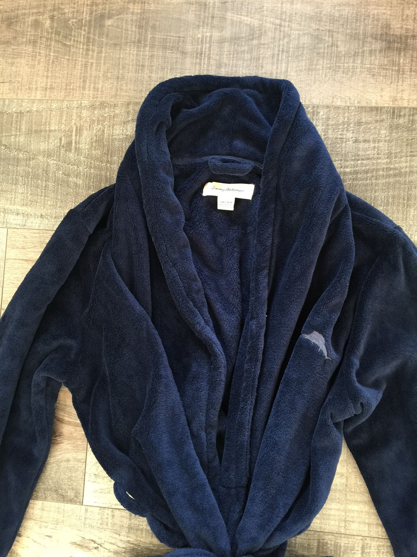 Tommy Bahama Men’s New Blue & Black Robes - Size Small /Medium