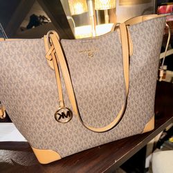 Michael Kors Tote Bag – Like New