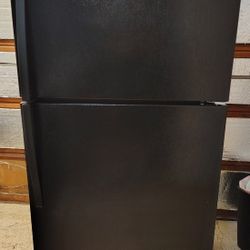 4yr Old Fridge Delivered 
